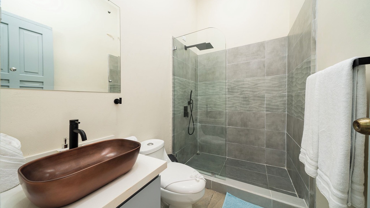 Photo of Bathroom in Potrero