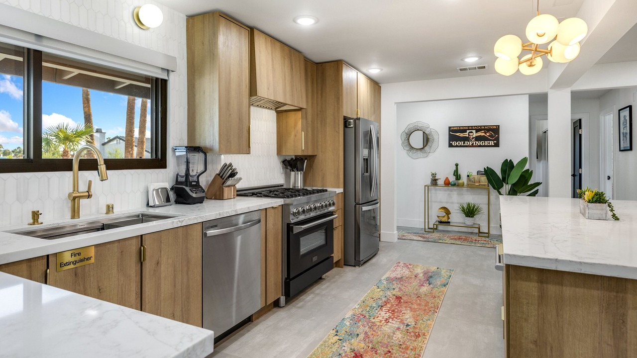 Photo of Kitchen in Racquet Club South