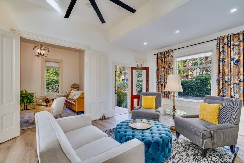 Photo of Livingroom in Golden Hill