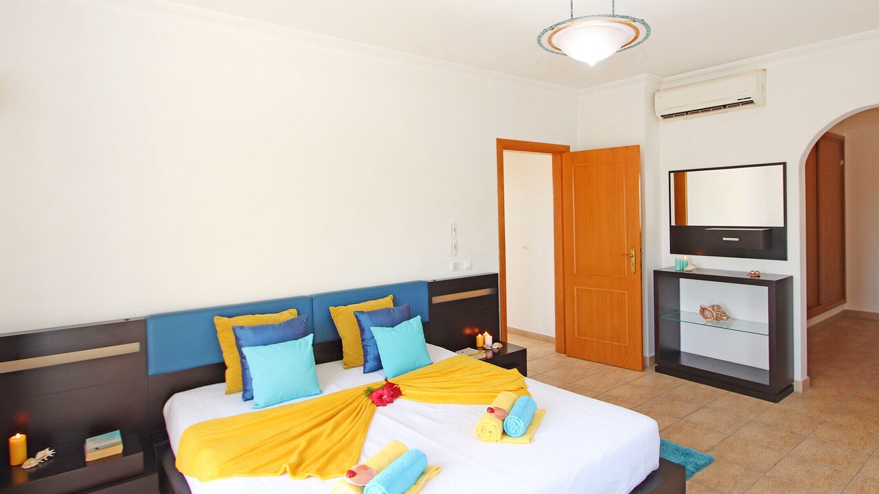 Photo of Bedroom in Estombar