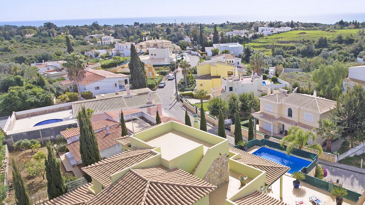 Photo of Outdoor in Estombar