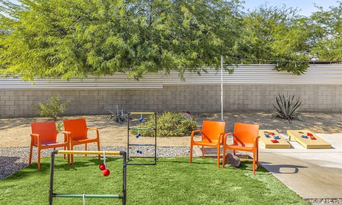 Photo of Patio Balcony in Desert Park Estates