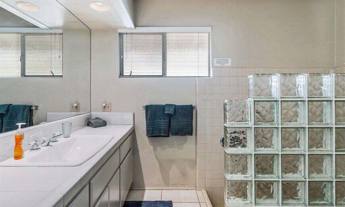 Photo of Bathroom in Tahquitz River Estates