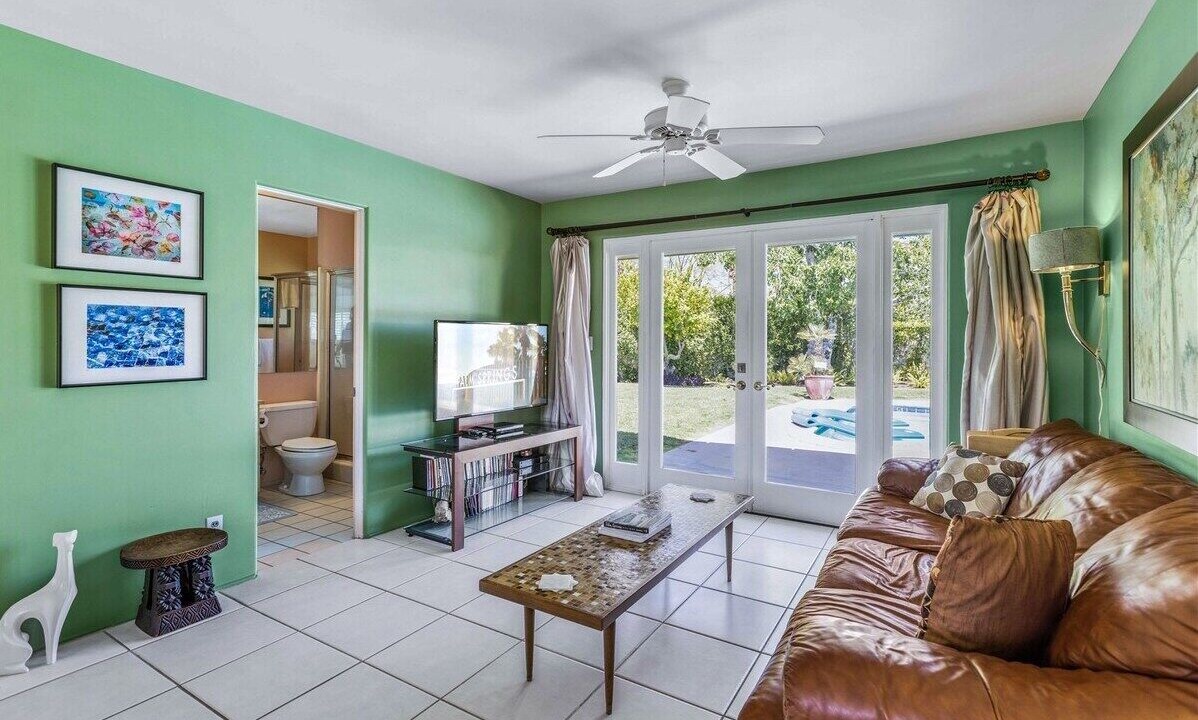 Photo of Livingroom in Tahquitz River Estates