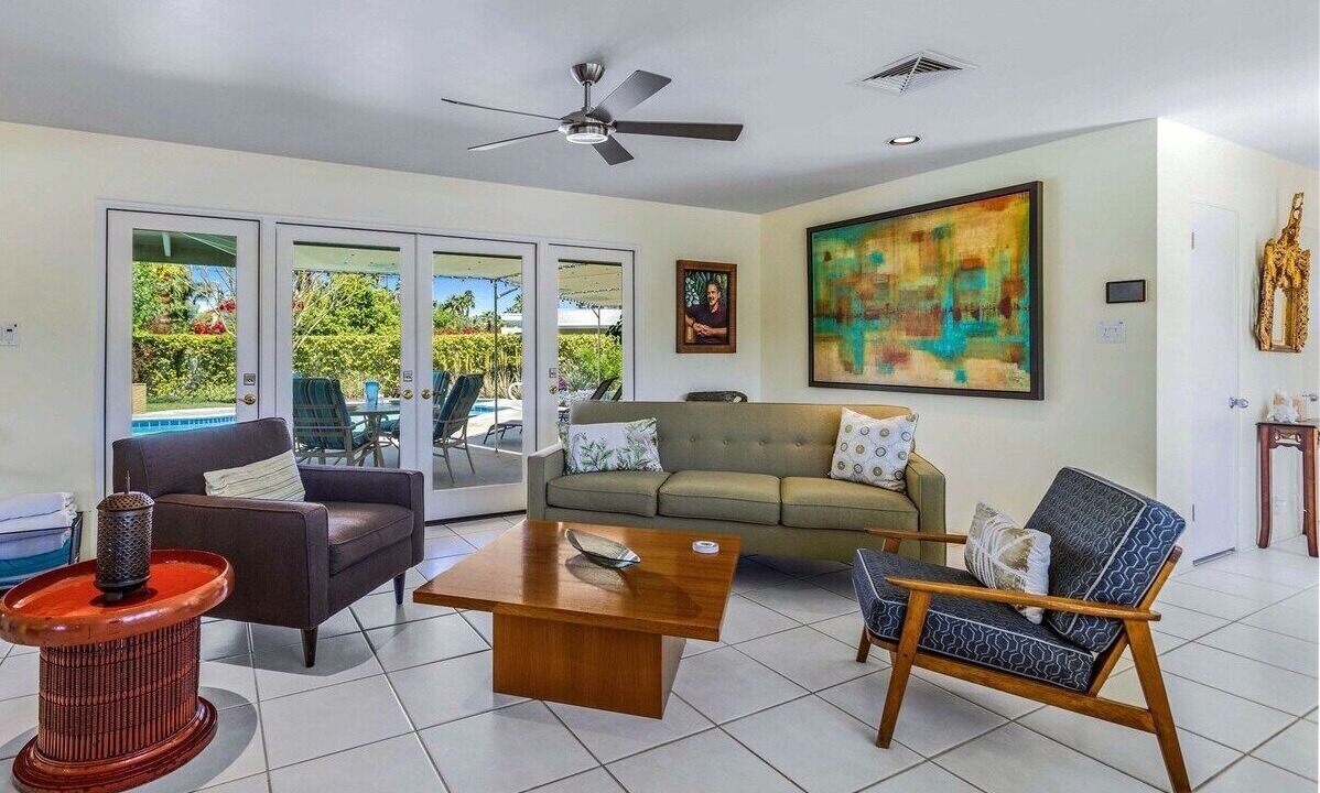 Photo of Livingroom in Tahquitz River Estates