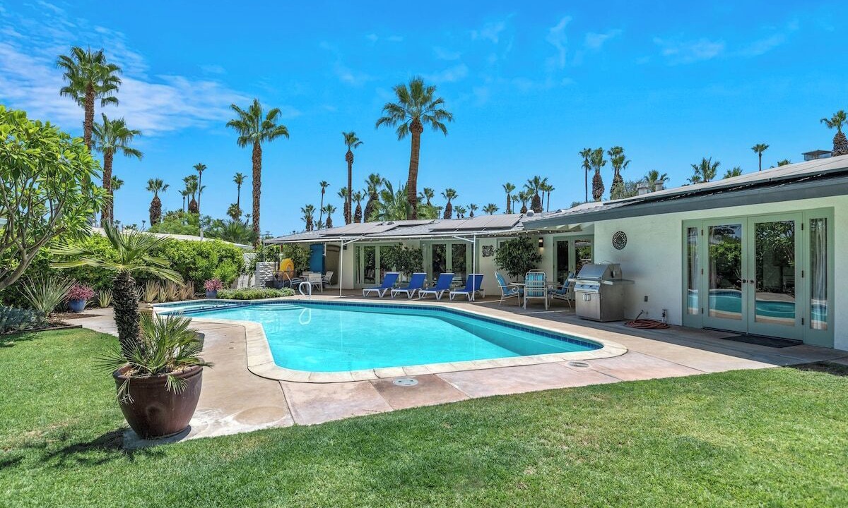 Photo of Outdoor in Tahquitz River Estates