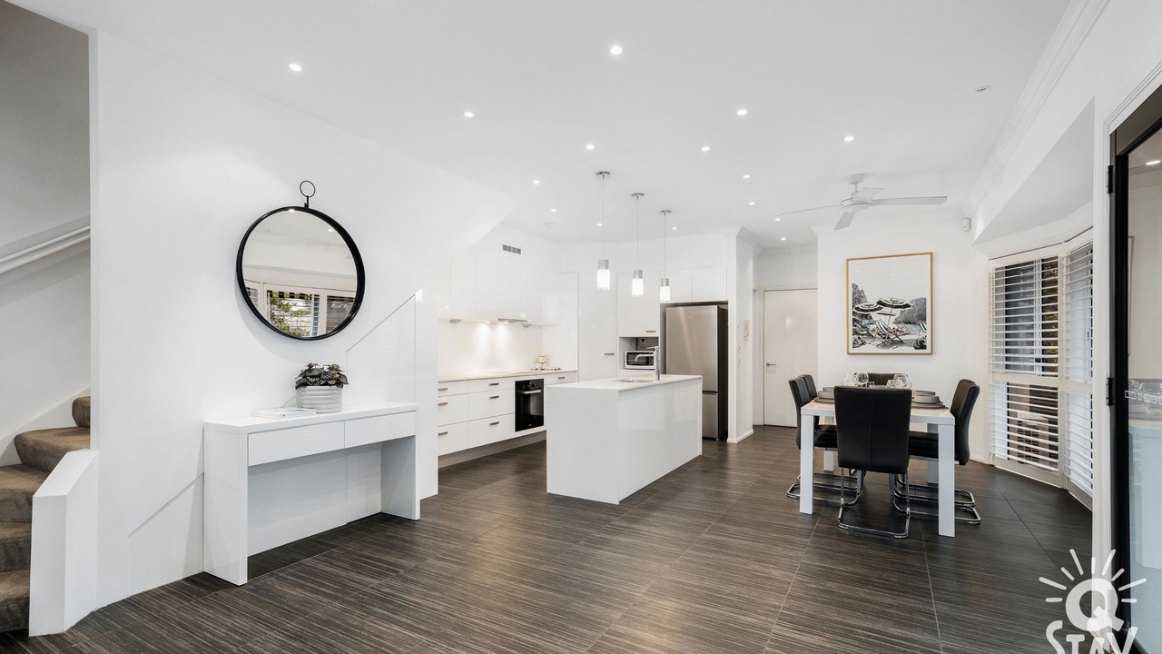Photo of Livingroom in Surfers Paradise