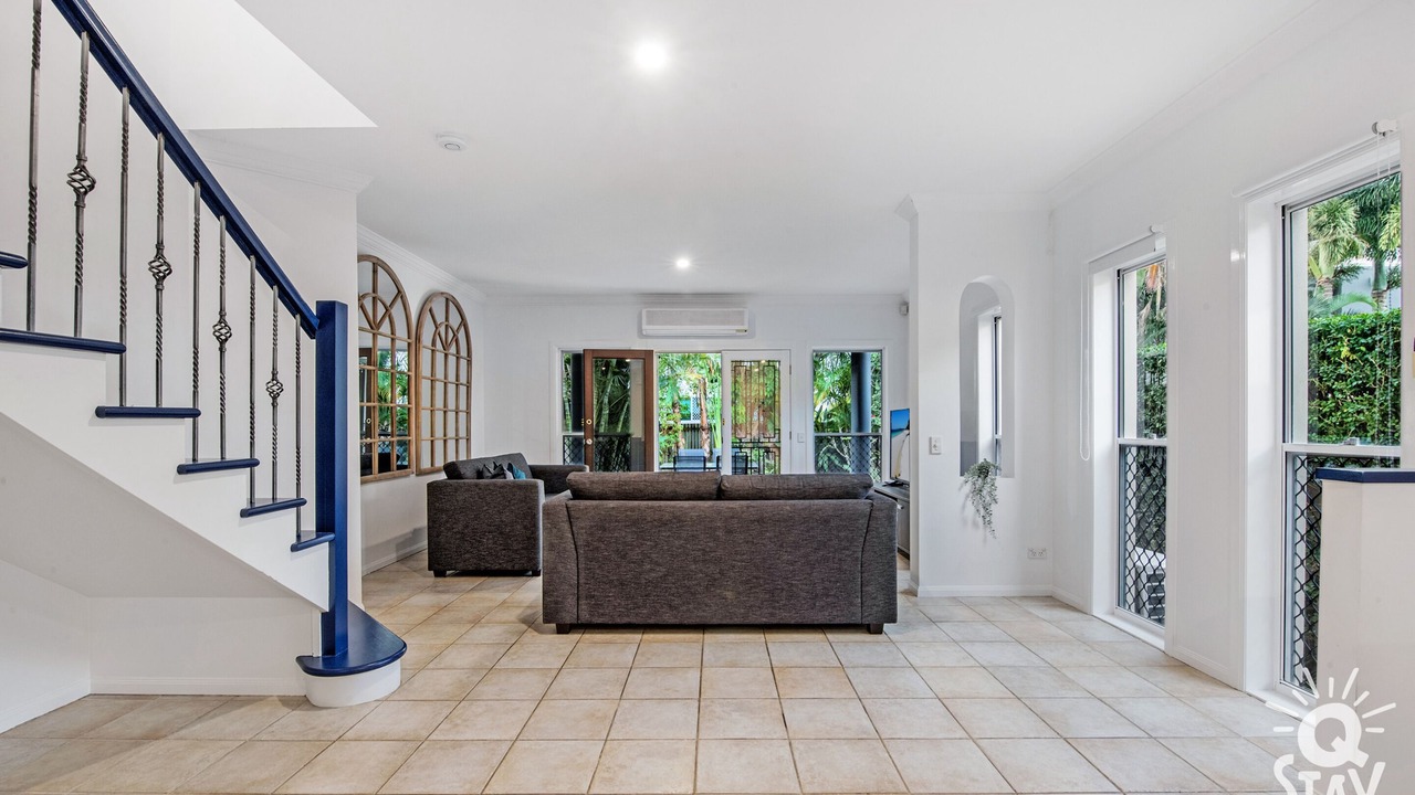 Photo of Livingroom in Surfers Paradise