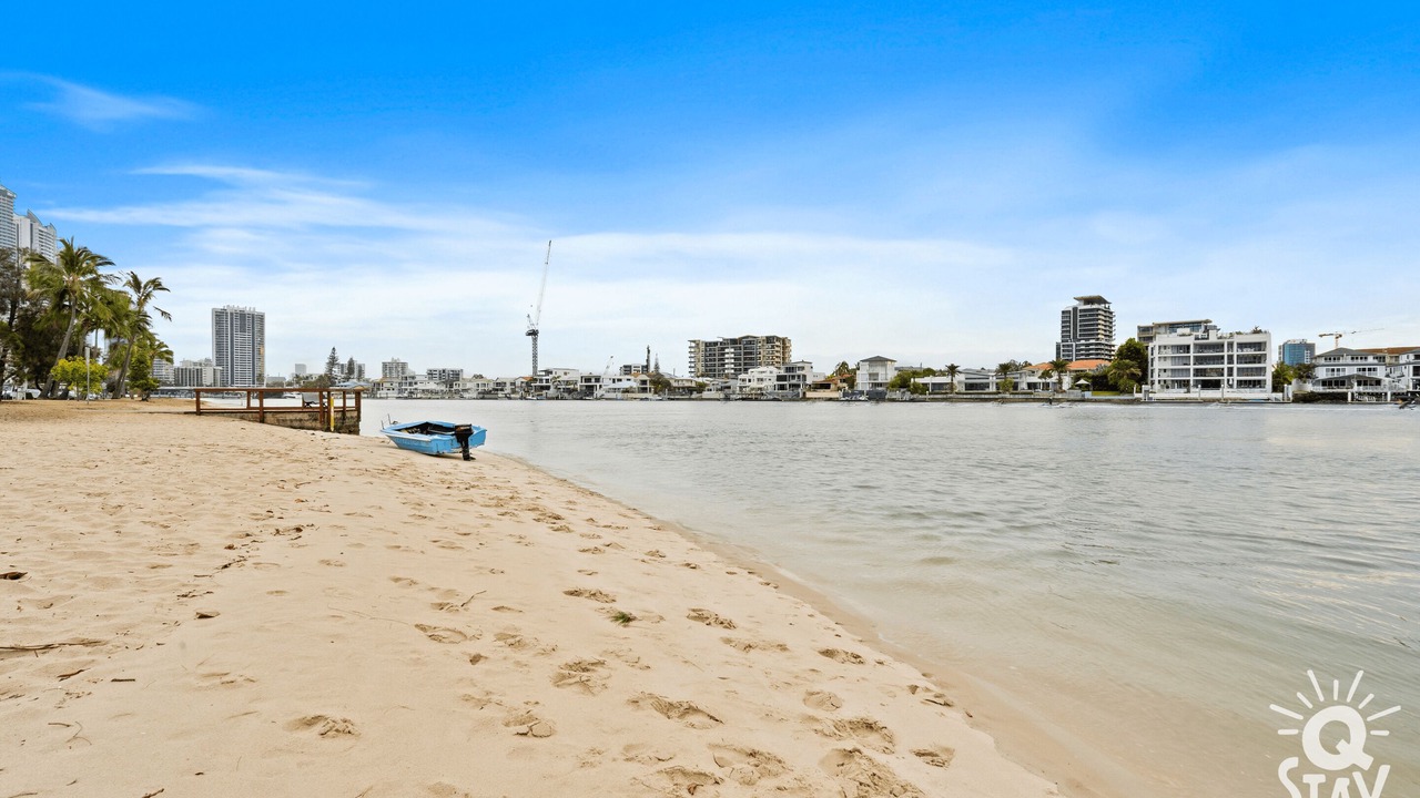 Photo of Others in Surfers Paradise