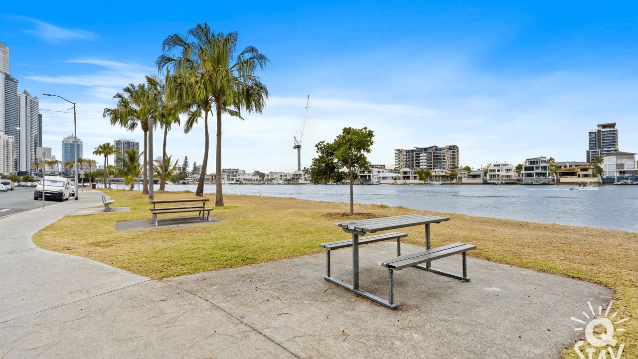 Photo of Others in Surfers Paradise