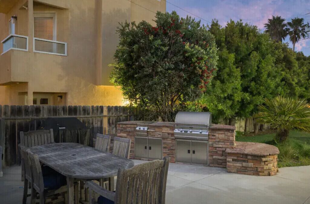 Photo of Outdoor in Downtown