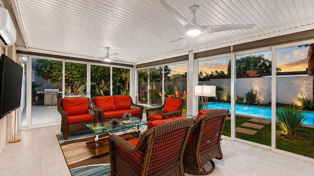 Photo of Patio Balcony in Racquet Club South