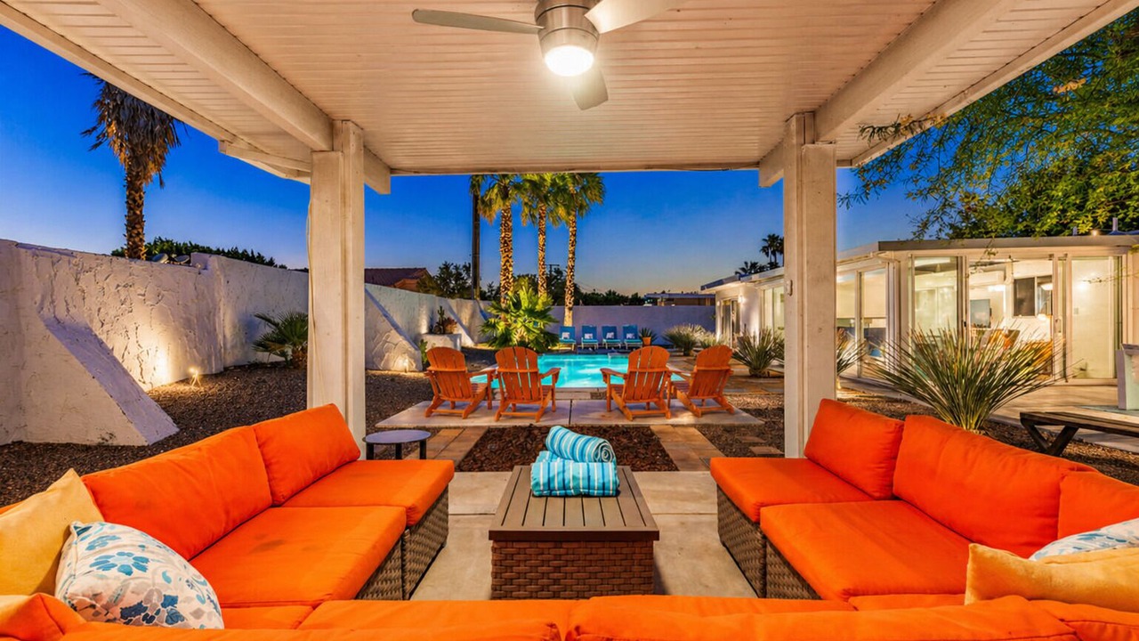 Photo of Patio Balcony in Racquet Club South
