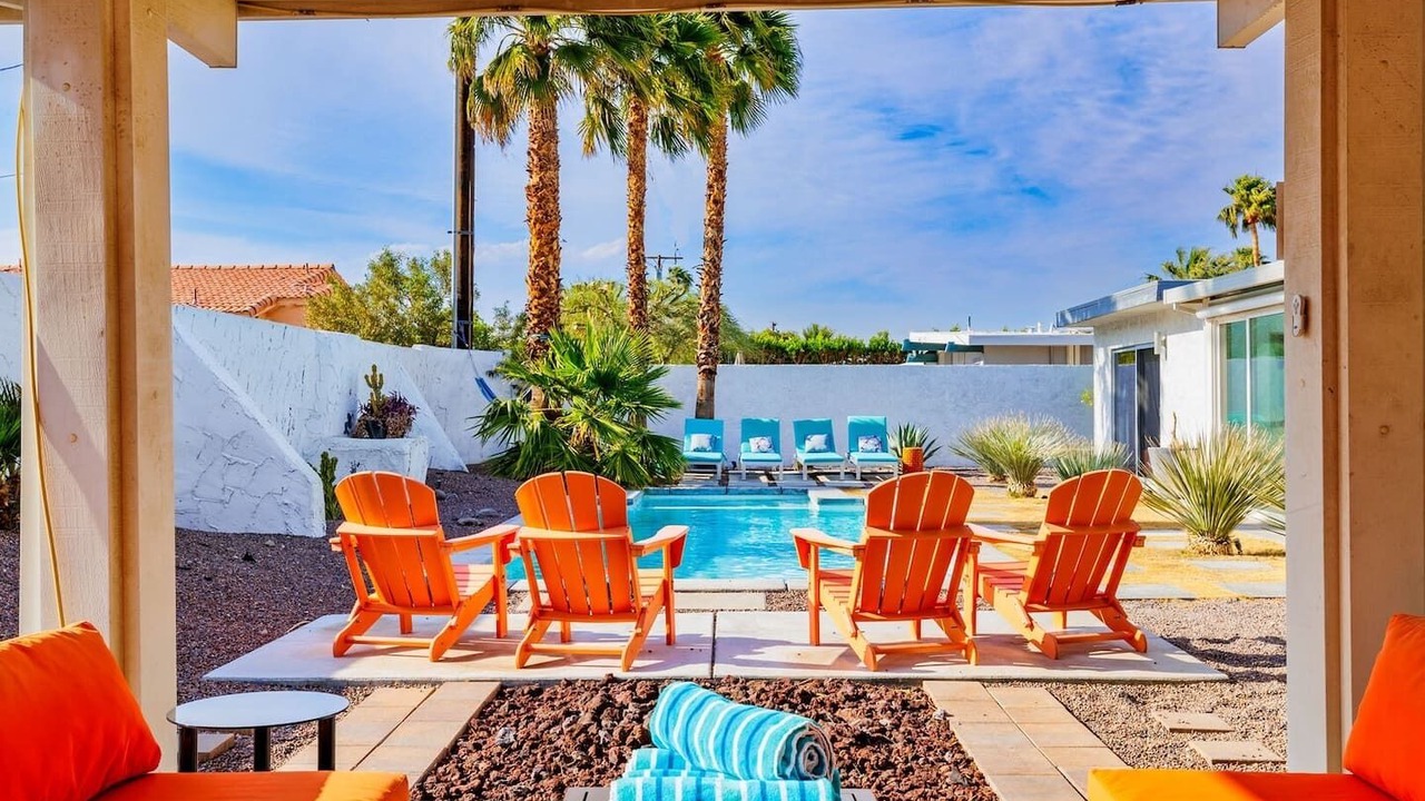 Photo of Patio Balcony in Racquet Club South