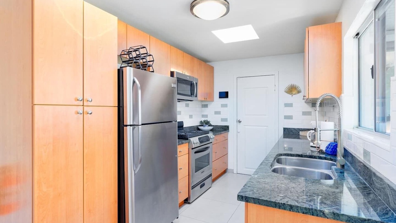 Photo of Kitchen in Racquet Club South