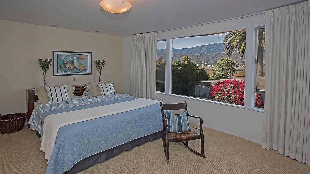 Photo of Bathroom in Carpinteria
