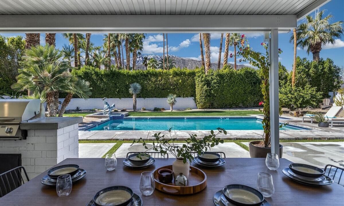 Photo of Outdoor in Tahquitz River Estates