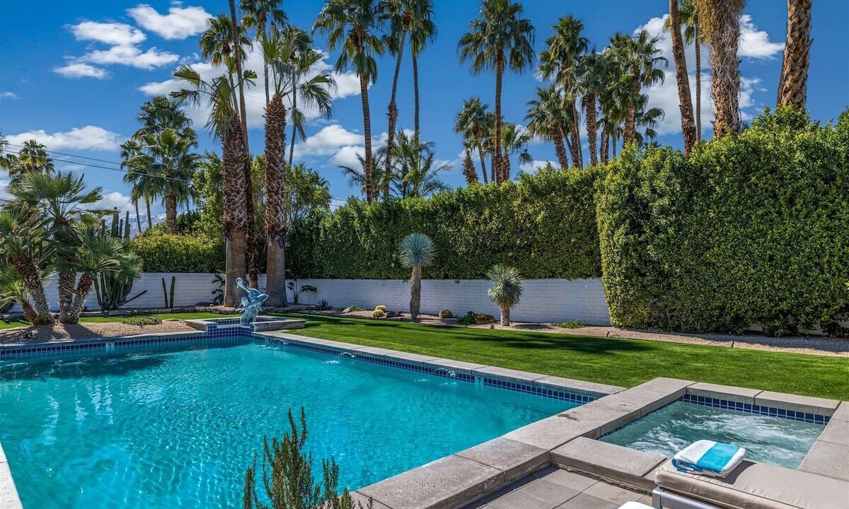 Photo of Outdoor in Tahquitz River Estates