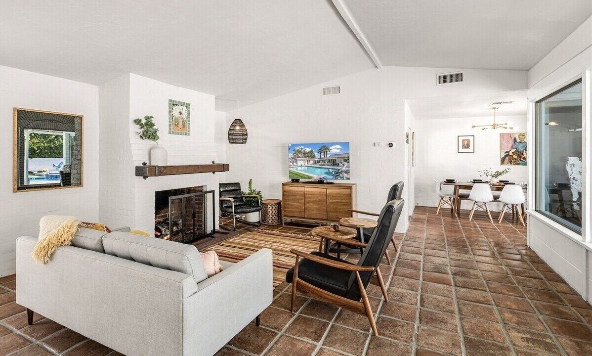 Photo of Livingroom in Tahquitz River Estates