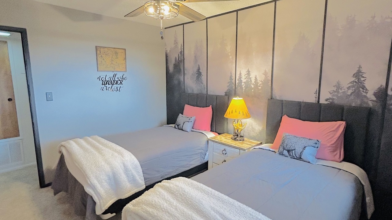 Photo of Bedroom in Yosemite Forks