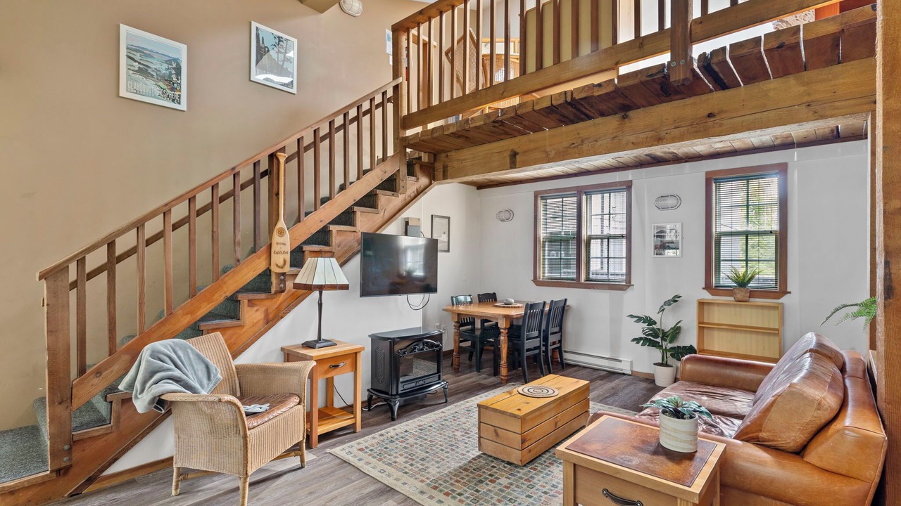 Photo of Livingroom in Ucluelet