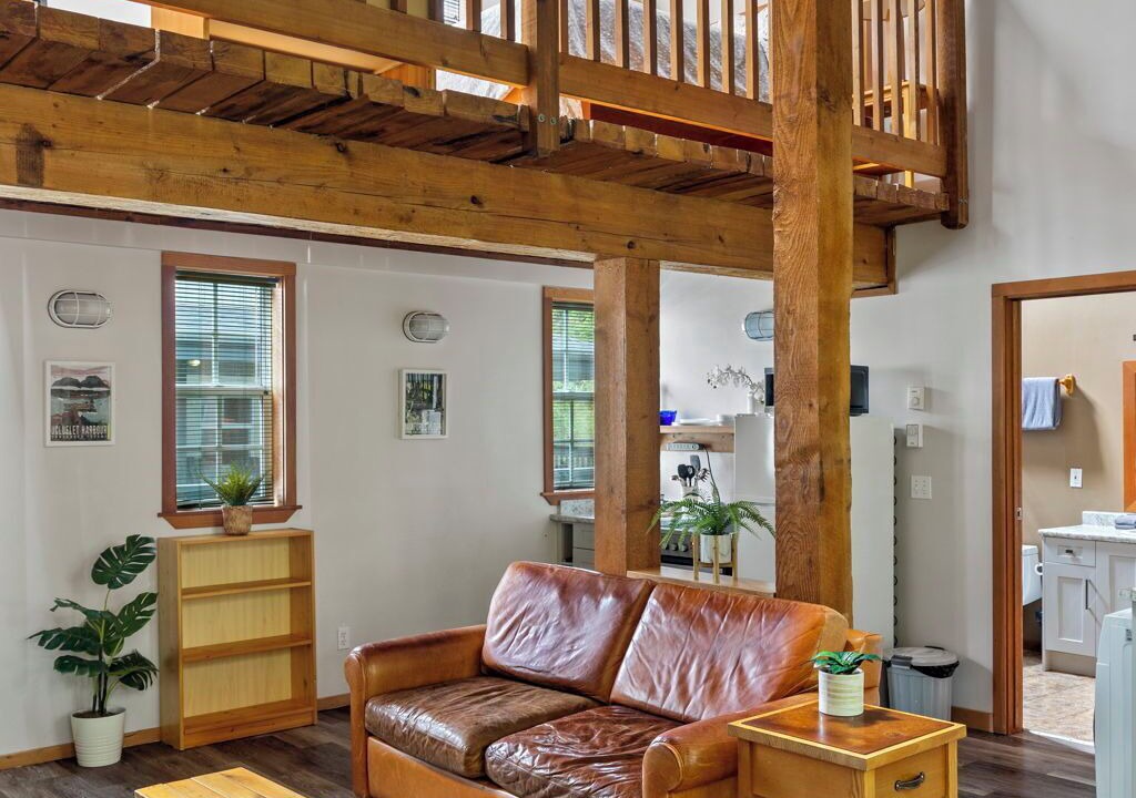Photo of Livingroom in Ucluelet