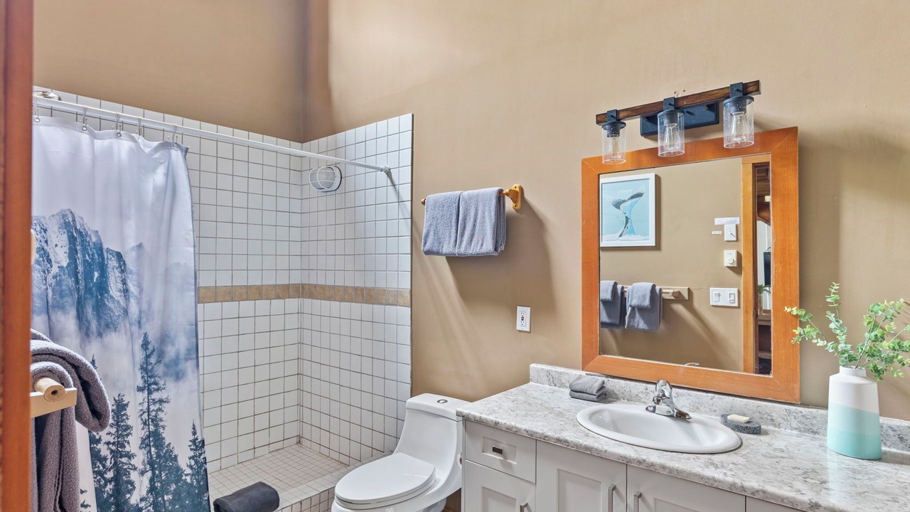 Photo of Bathroom in Ucluelet