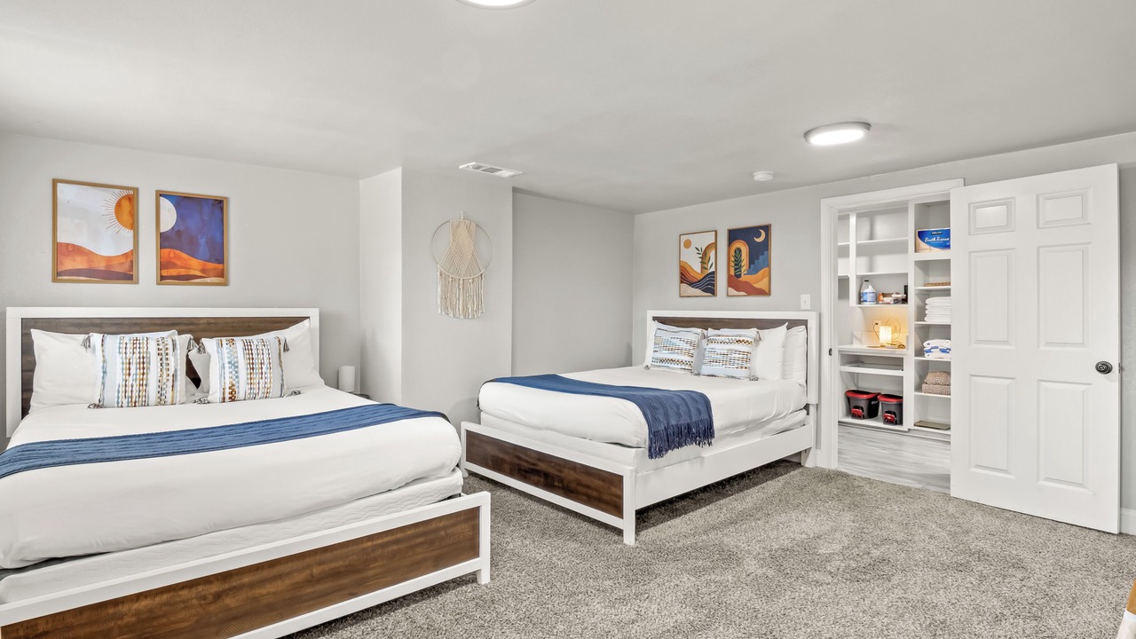 Photo of Bedroom in Raisin