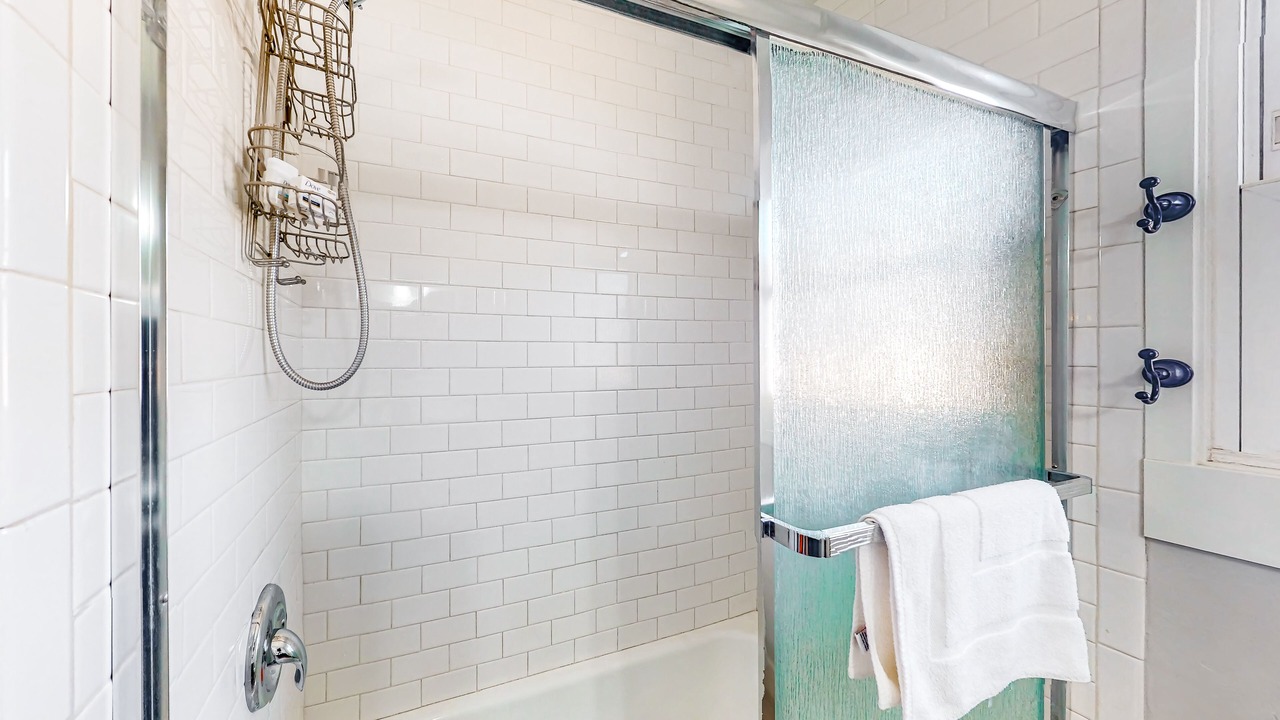 Photo of Bathroom in Allied Gardens