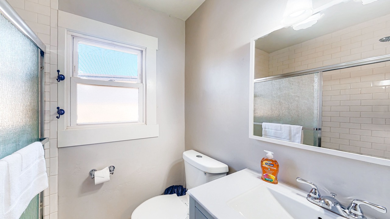 Photo of Bathroom in Allied Gardens