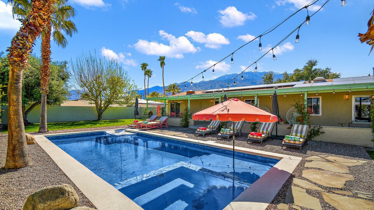Photo of Outdoor in Racquet Club South