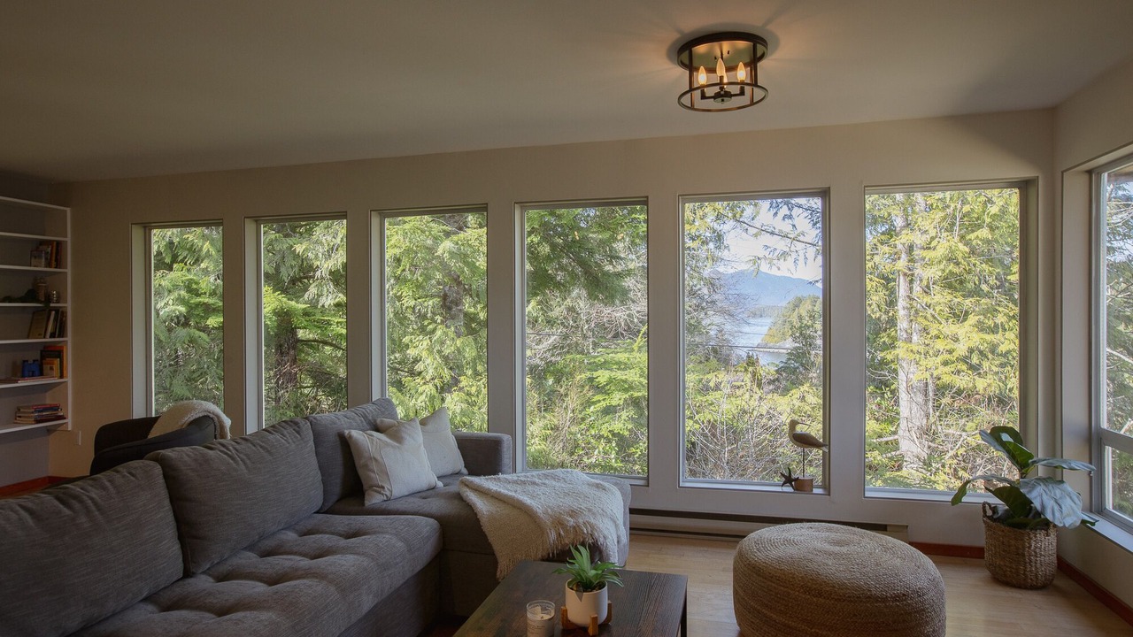 Photo of Bedroom in Tonquin Beach
