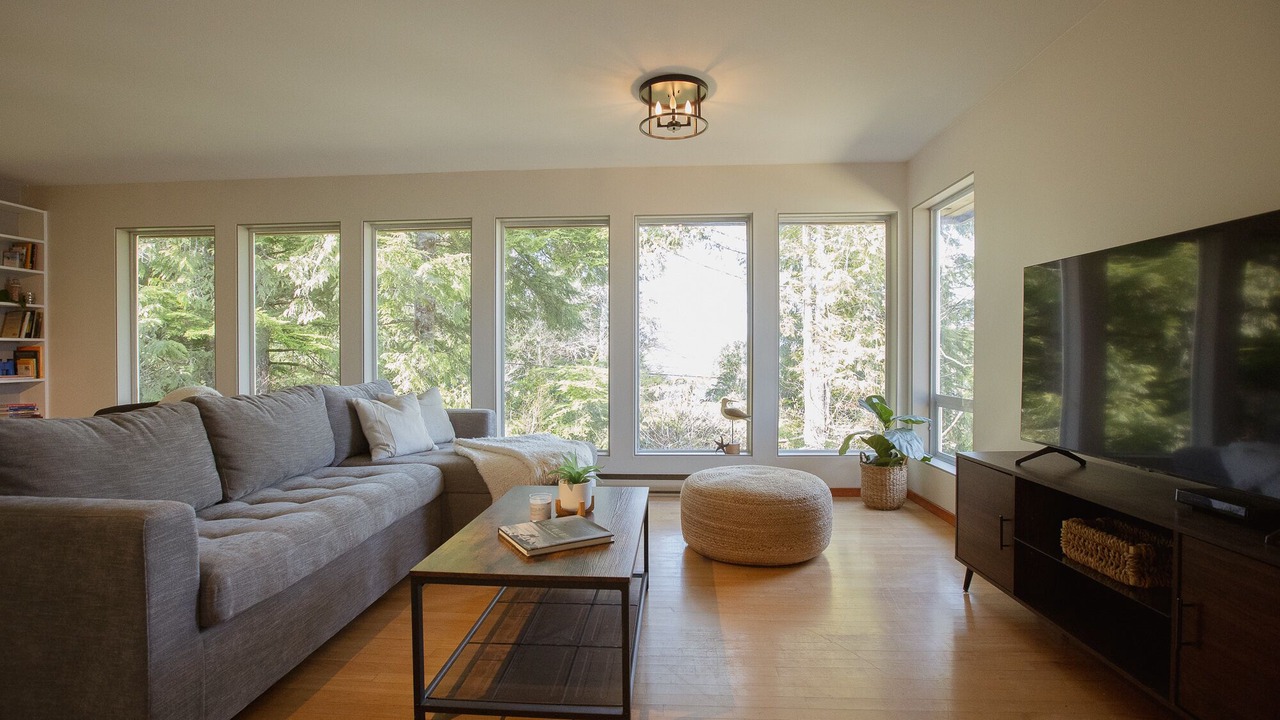 Photo of Bedroom in Tonquin Beach