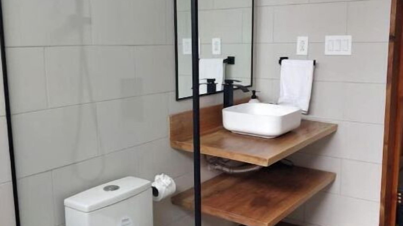 Photo of Bathroom in Potrero