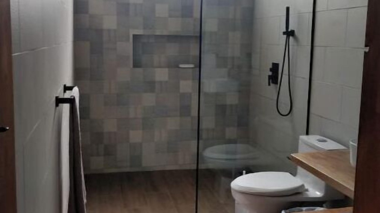 Photo of Bathroom in Potrero