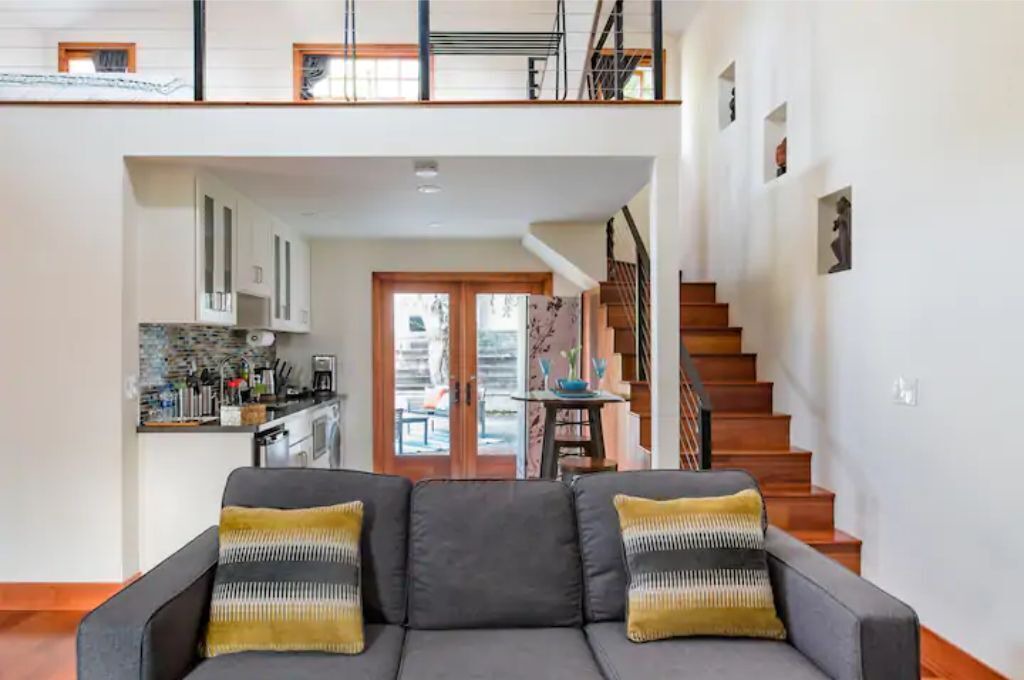 Photo of Livingroom in Mount Carmel