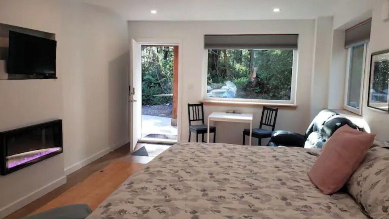 Photo of Bedroom in Ucluelet
