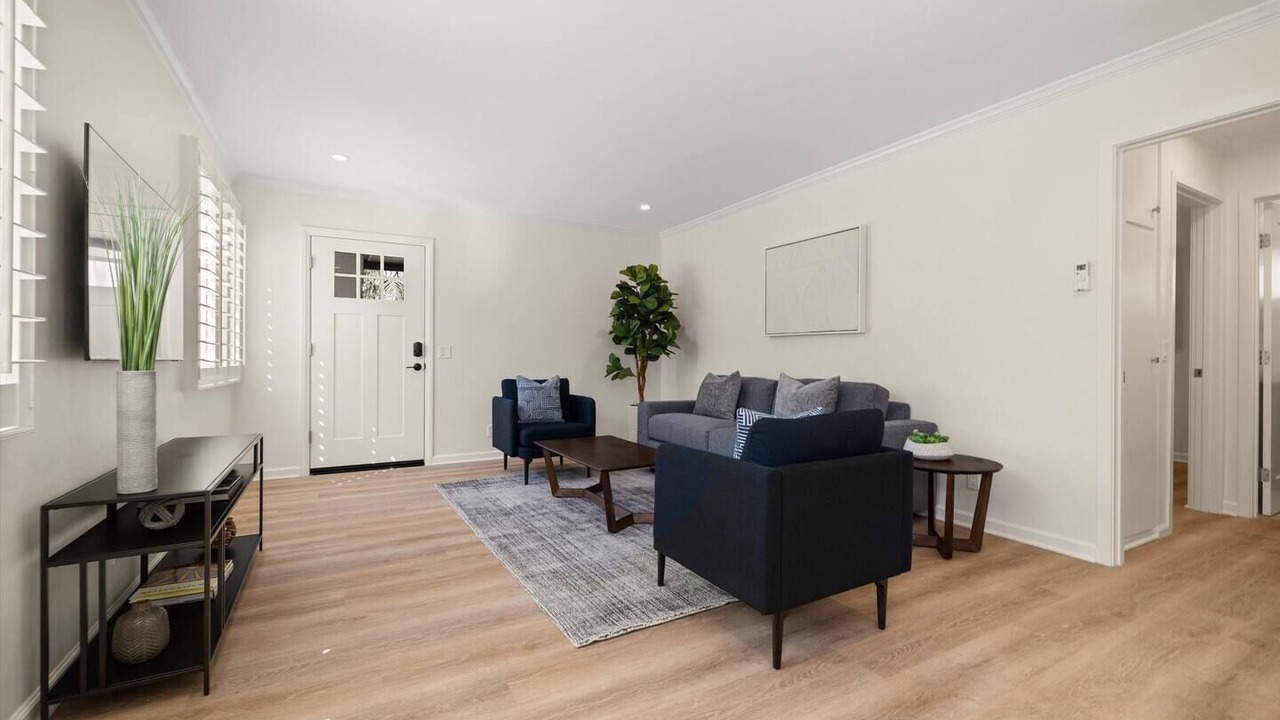 Photo of Livingroom in West Beach