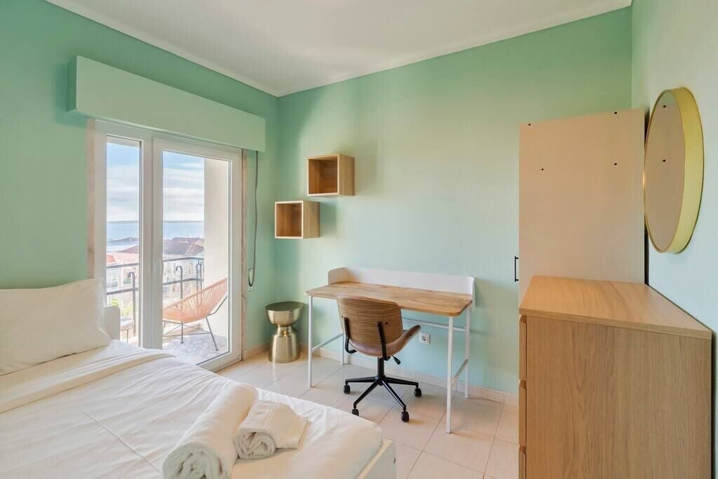 Photo of Bedroom in Setubal