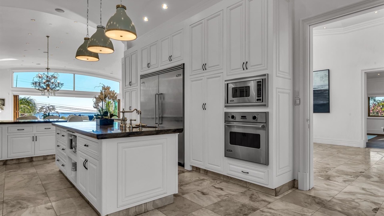 Photo of Kitchen in Central Malibu