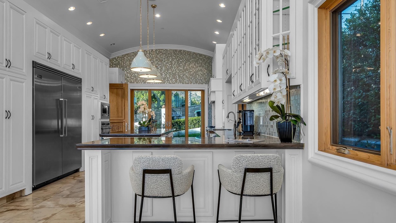 Photo of Kitchen in Central Malibu