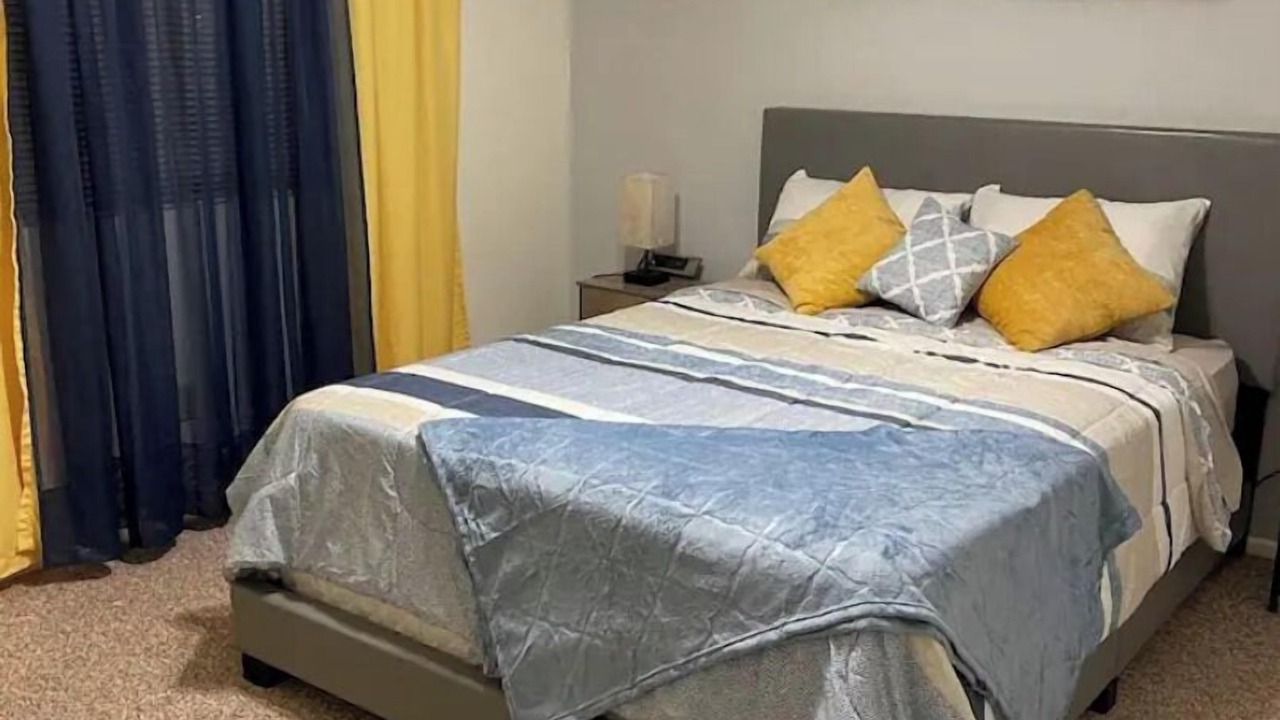 Photo of Bedroom in Sunrise Manor