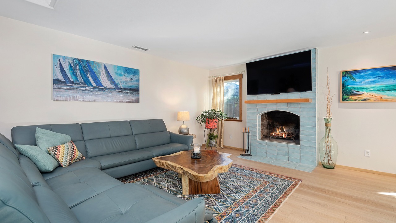 Photo of Livingroom in East Mesa