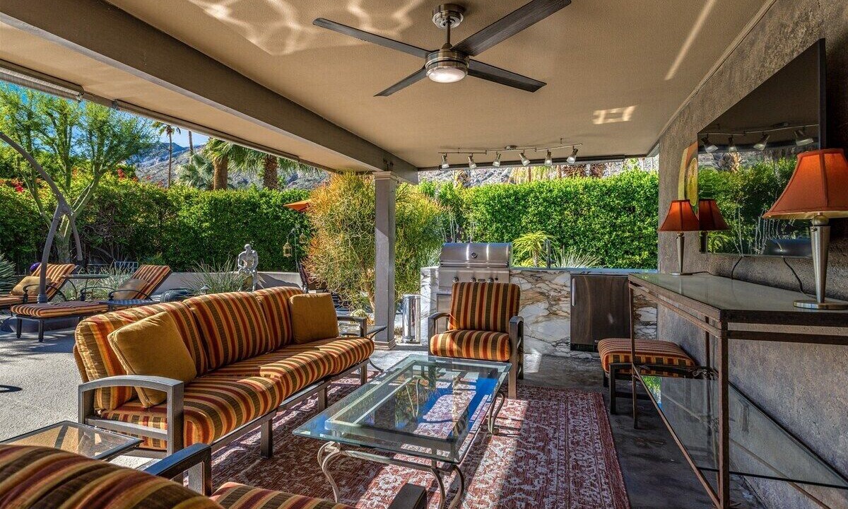Photo of Patio Balcony in Tahquitz River Estates