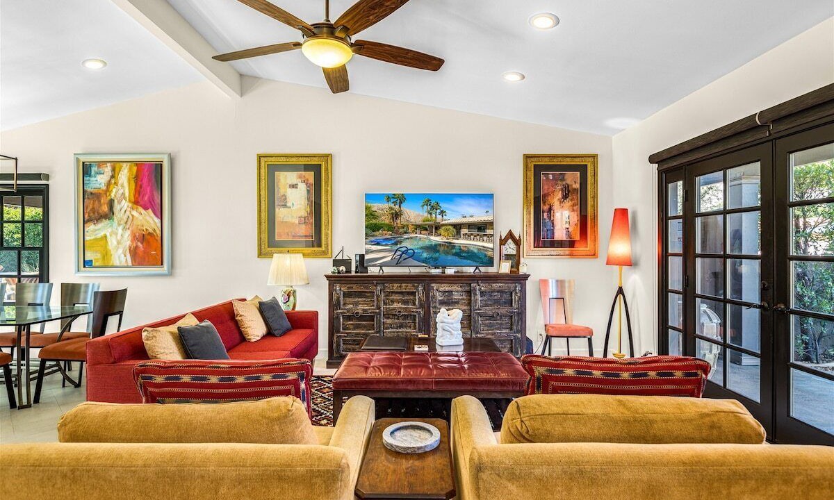 Photo of Livingroom in Tahquitz River Estates