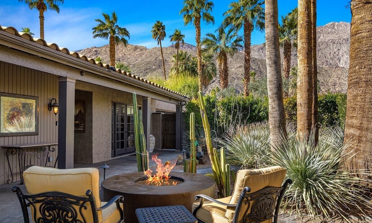 Photo of Patio Balcony in Tahquitz River Estates