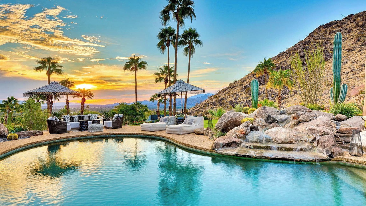 Photo of Outdoor in Little Tuscany