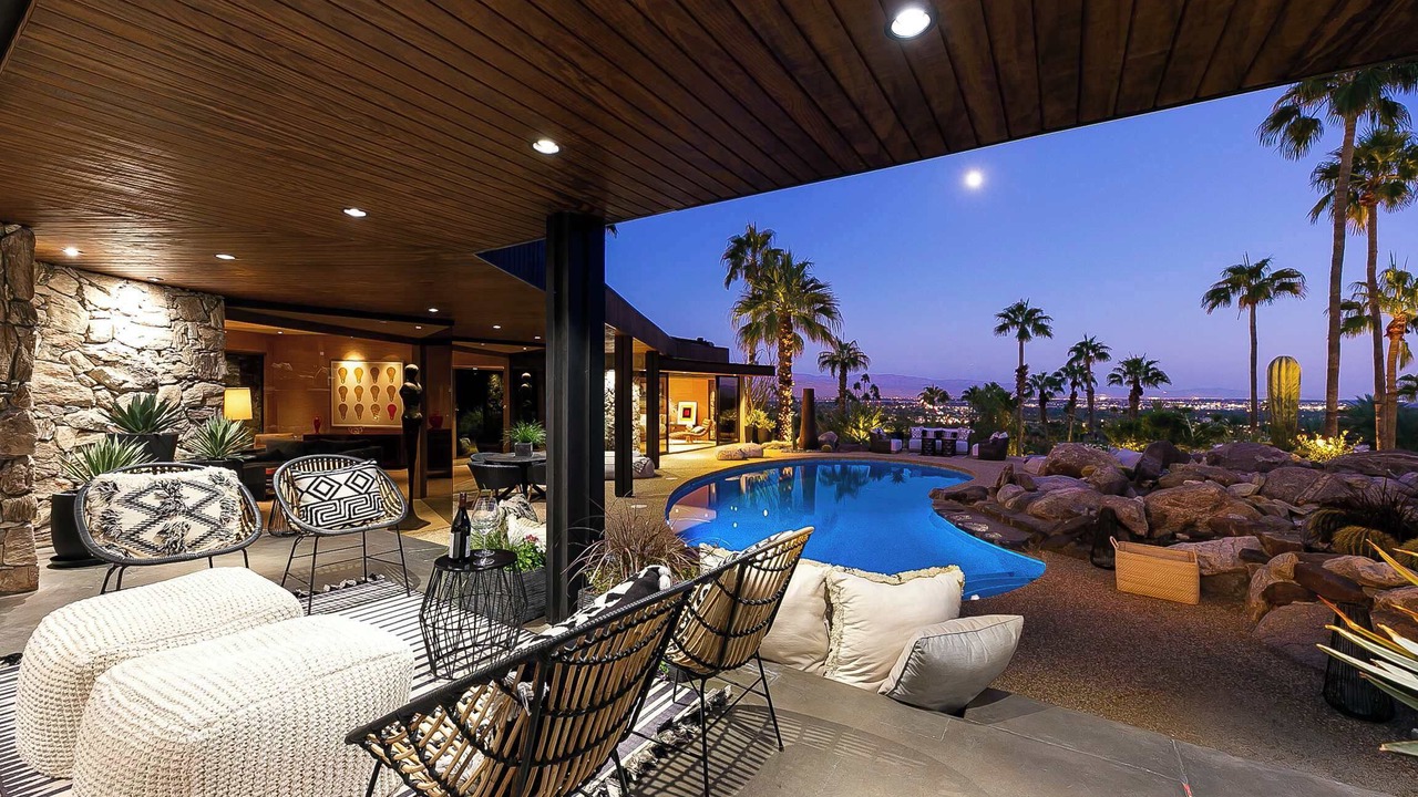 Photo of Outdoor in Little Tuscany