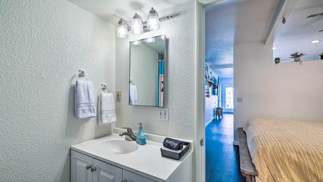 Photo of Bathroom in Parker Strip