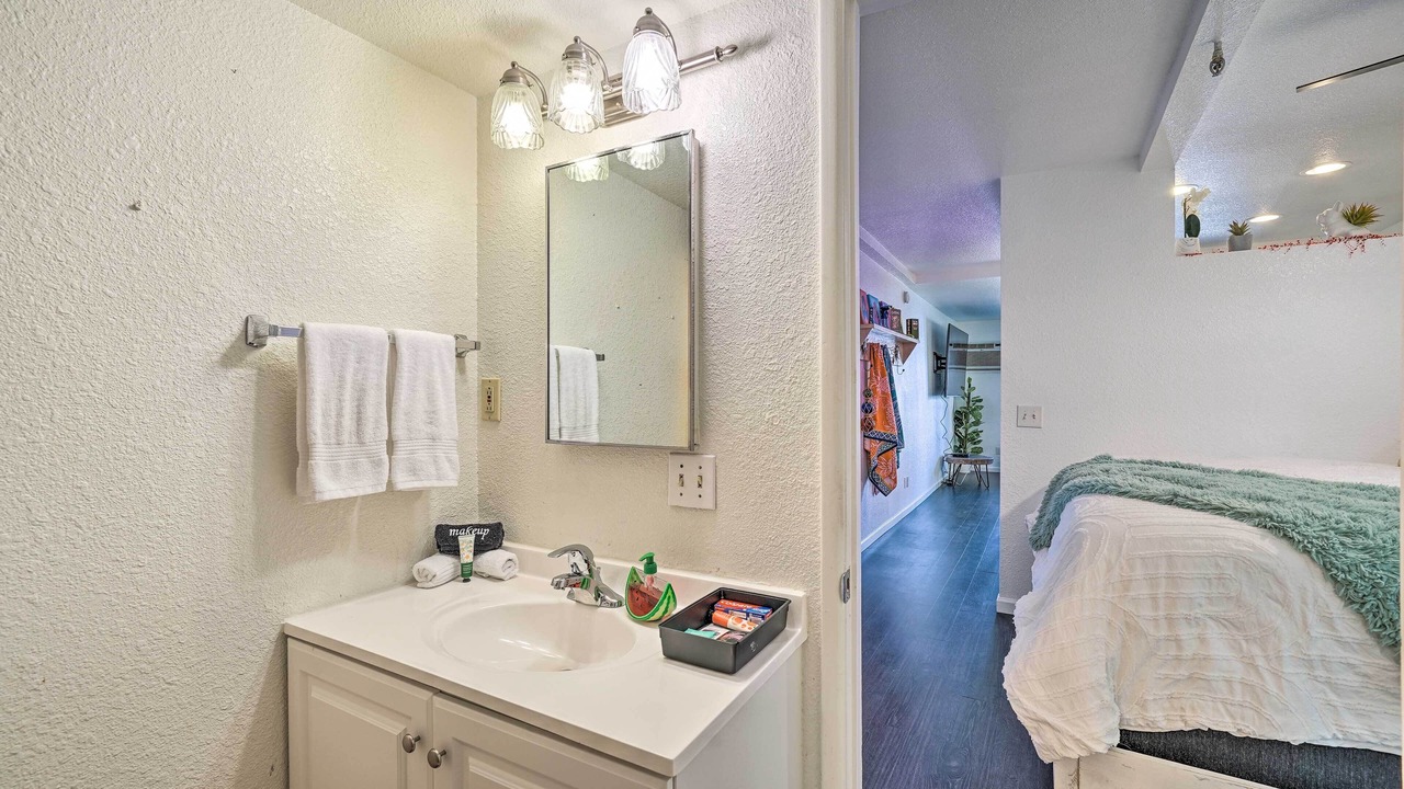 Photo of Bathroom in Parker Strip